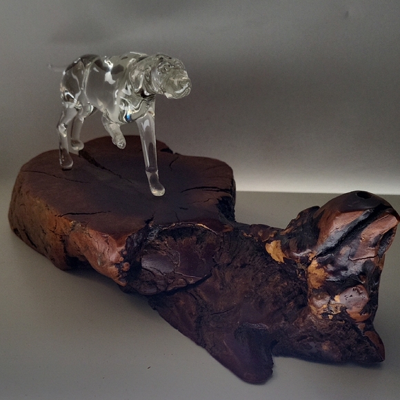 Glass Pointer Dog on Burl Wood Base - Picture 2 of 7